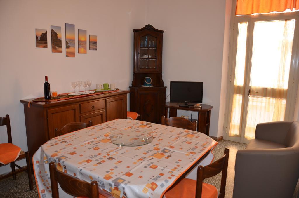 Casa Lia Villa Marina Di Carrara Buitenkant foto